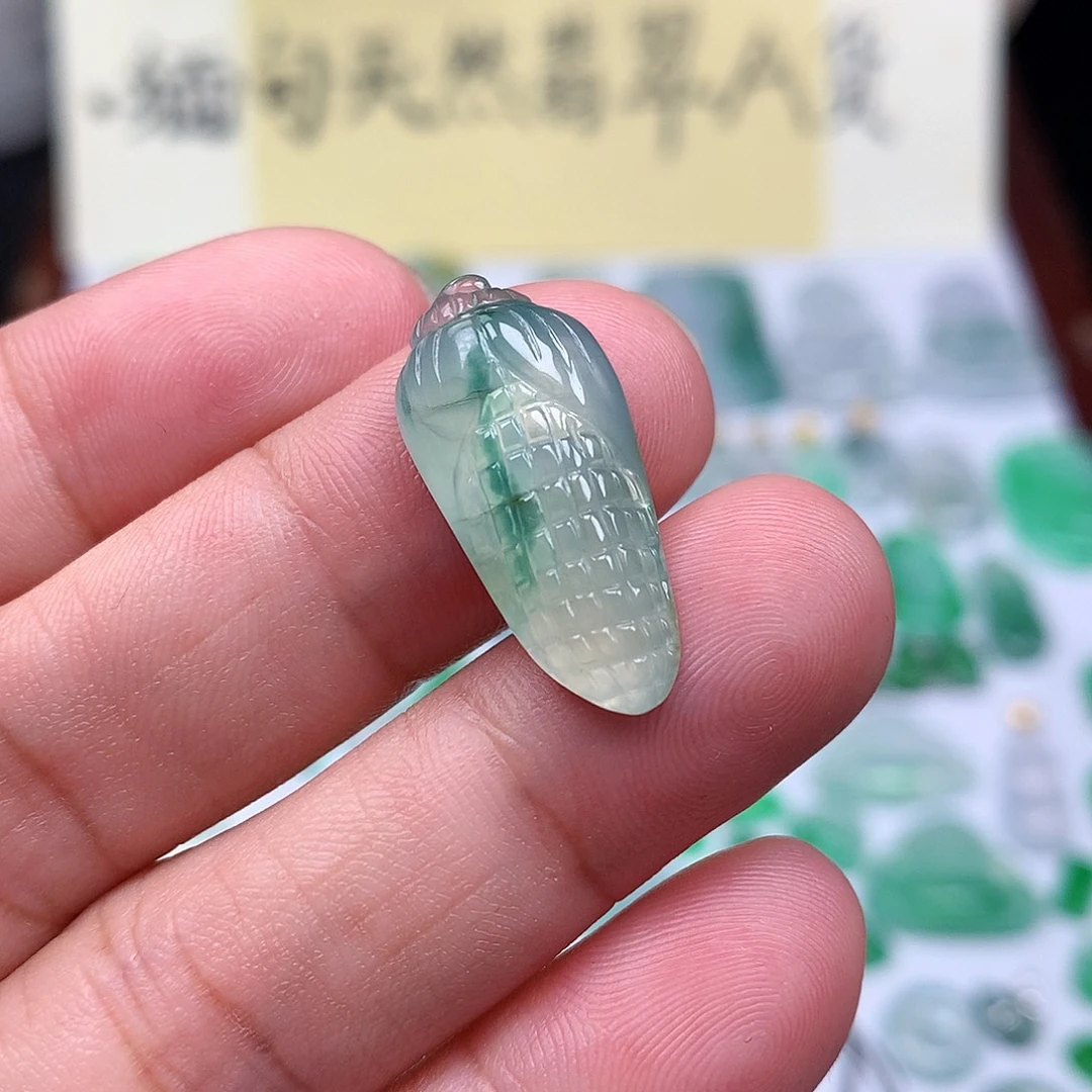 翡翠裸石缅甸天然A货翡翠冰种玉米