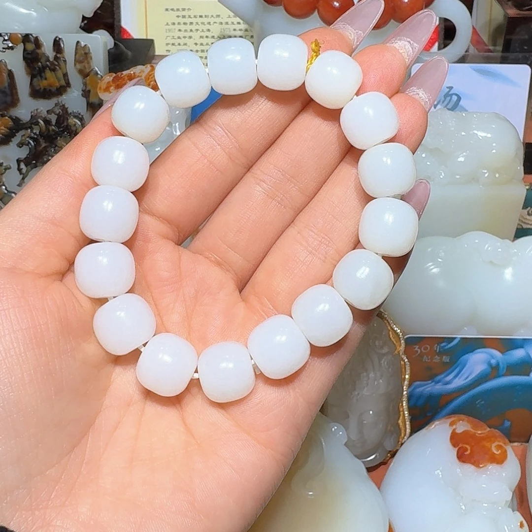 未镶嵌和田玉把件