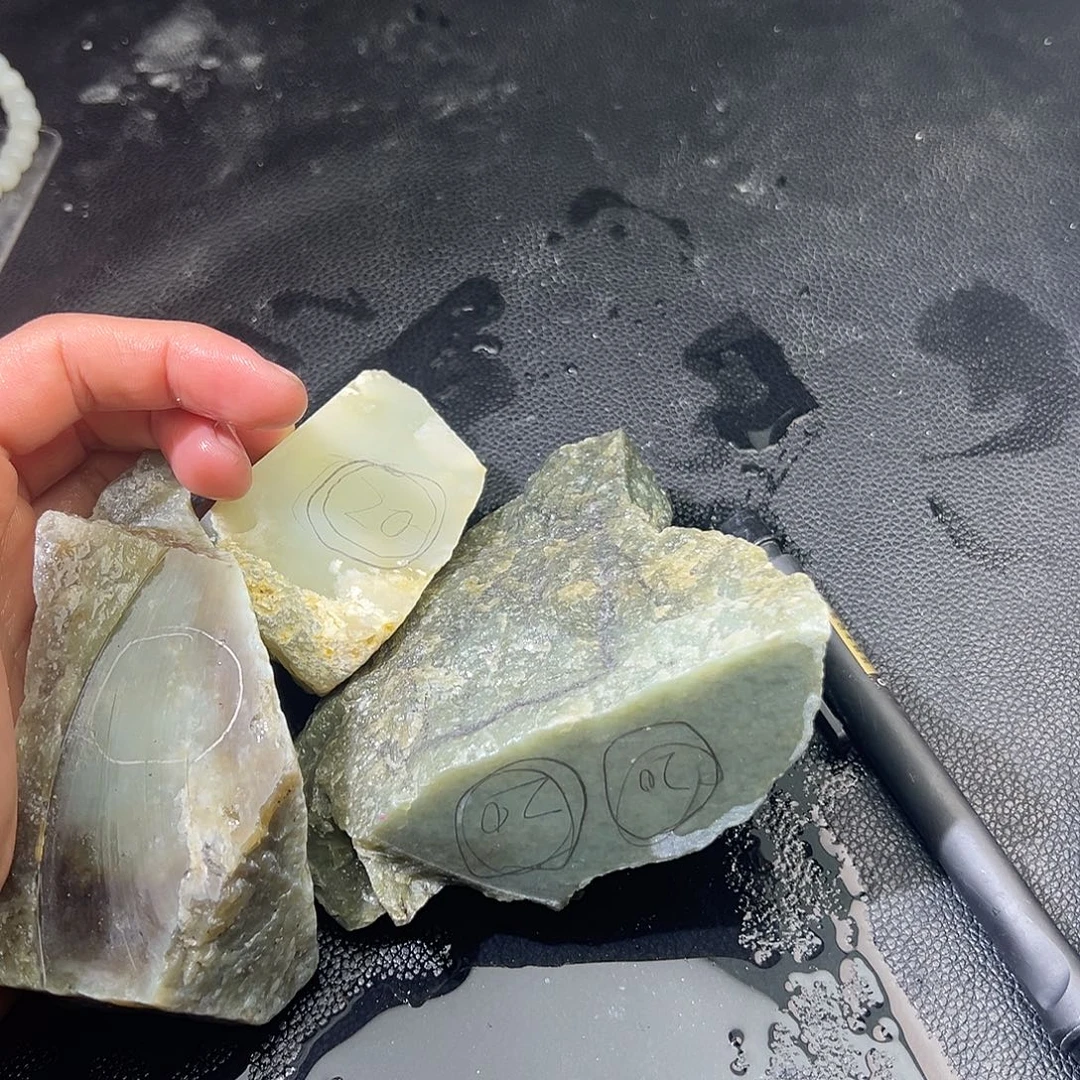 和田玉（糖玉）未镶嵌车挂