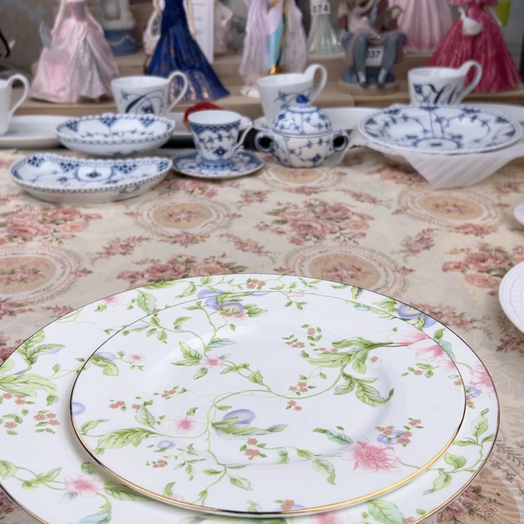 瓷片全新未使用。  样品