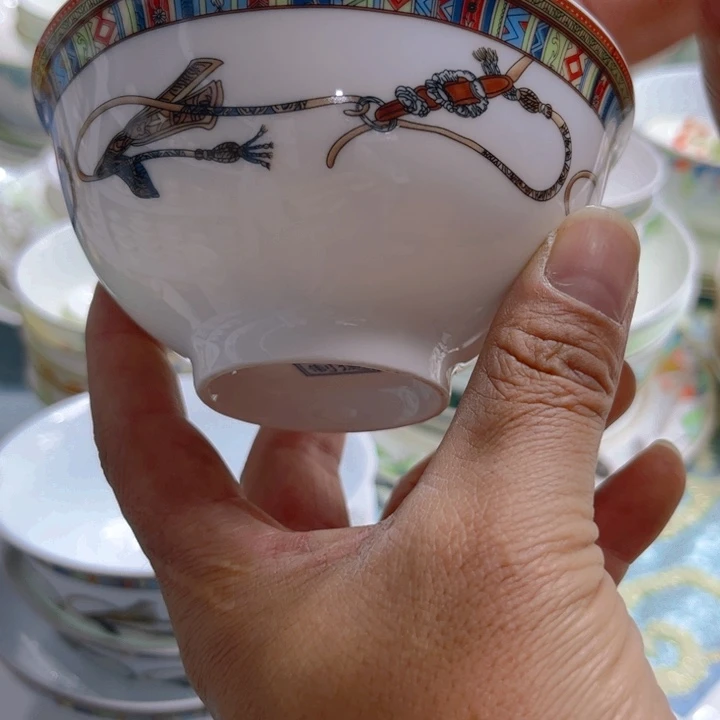 瓷片爱马仕碗六个4.5村