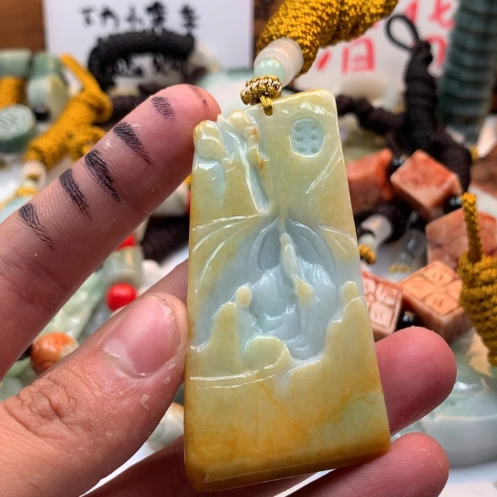 翡翠未镶嵌颈饰保真天然a货翡翠