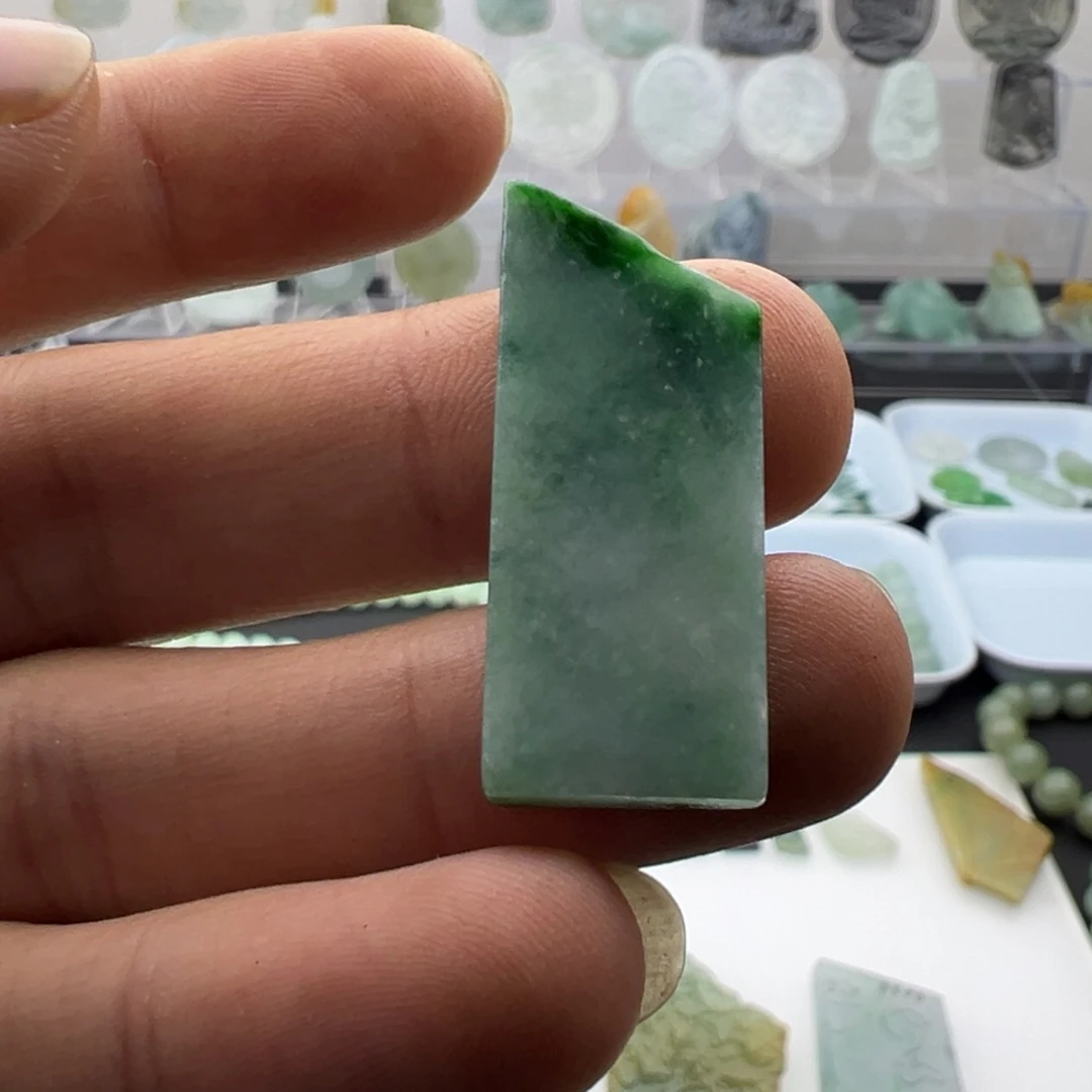 翡翠裸石缅甸翡翠A货色料子