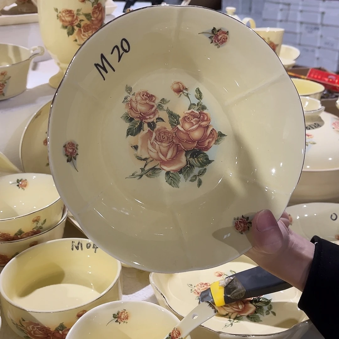 星博汇陶瓷有限公司2个