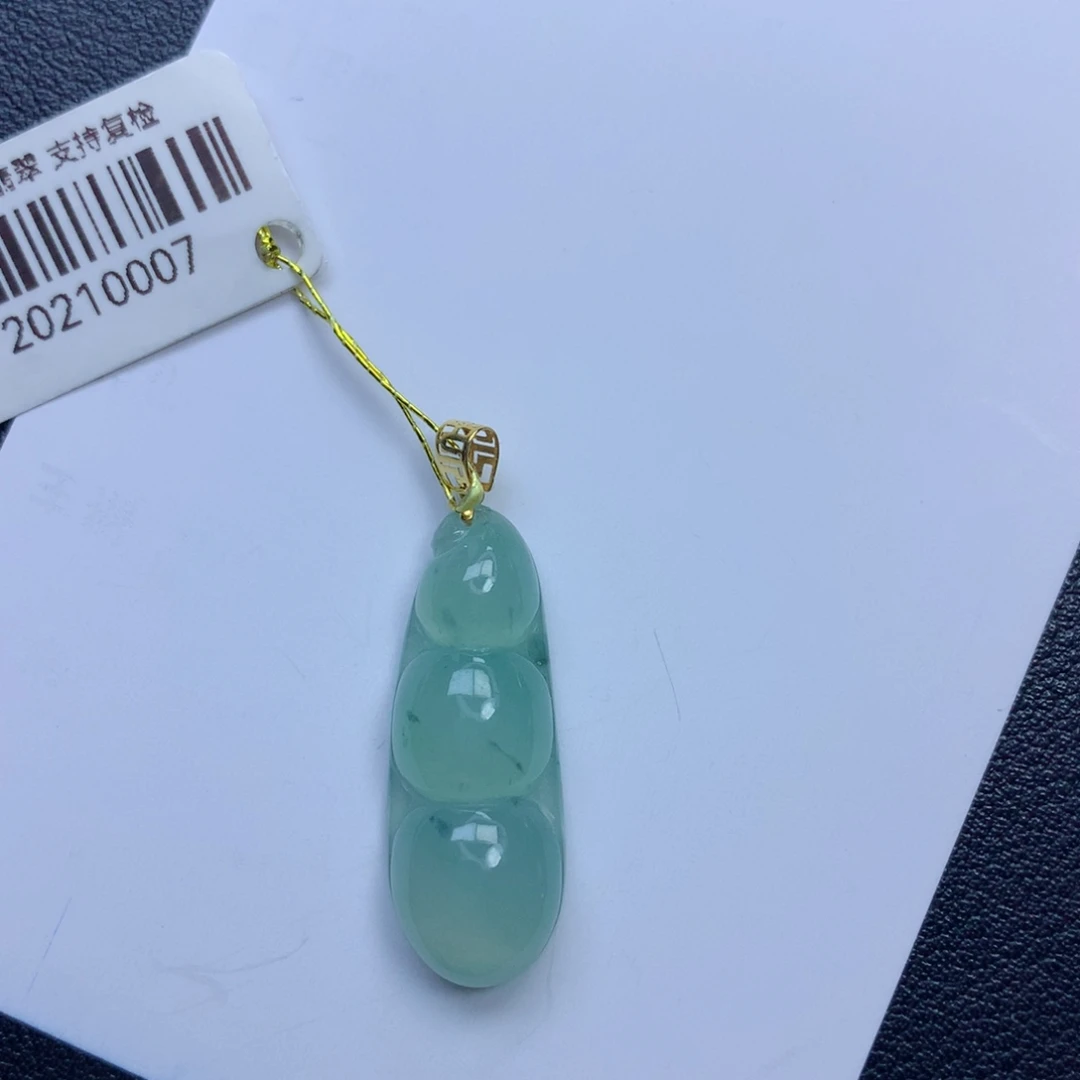 翡翠颈饰未镶嵌福豆