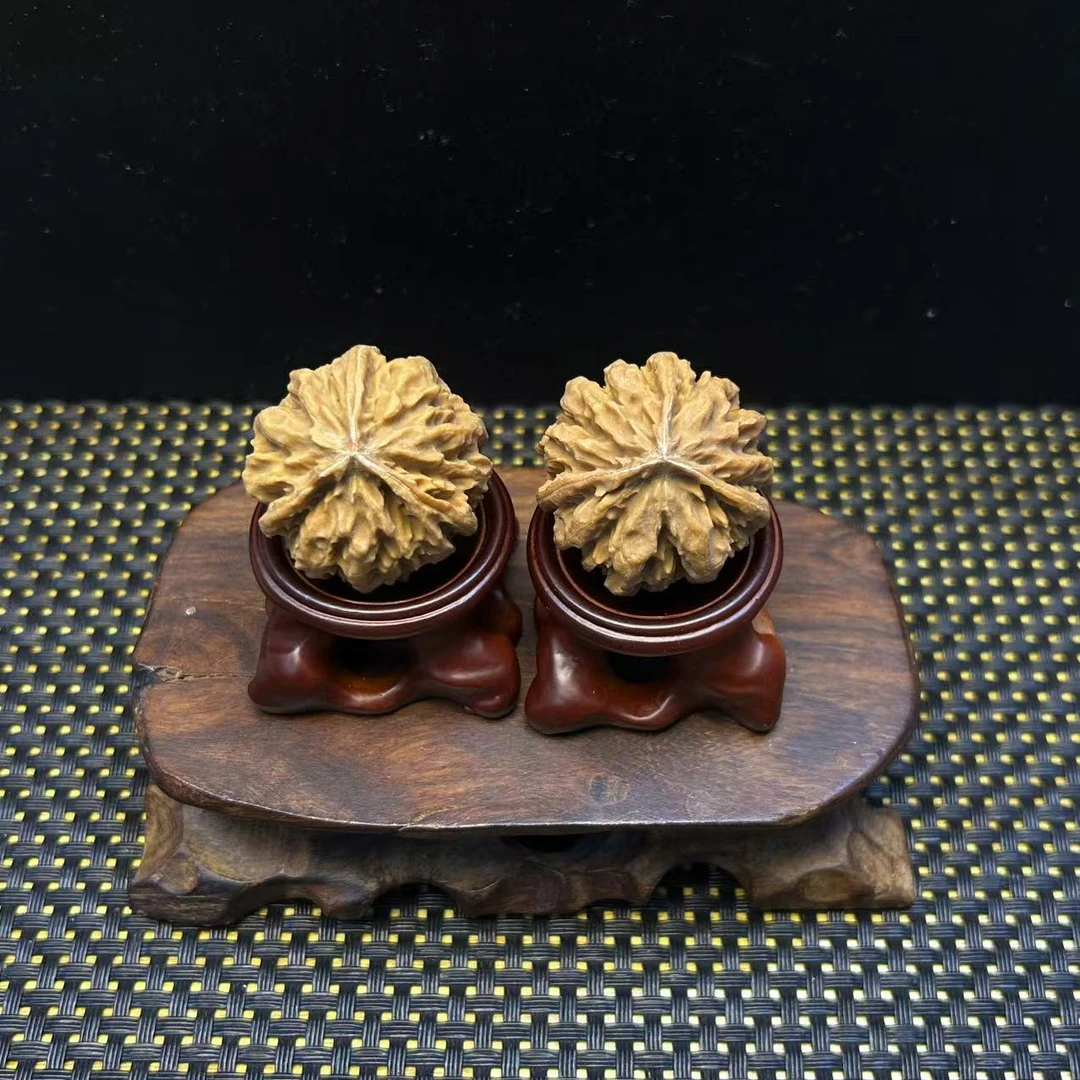 白茬小三棱核桃——121