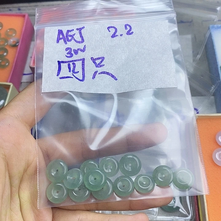 定制翡翠未镶嵌?****?拍一发一