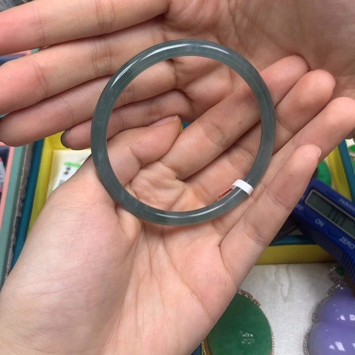翡翠未镶嵌手镯翡翠
