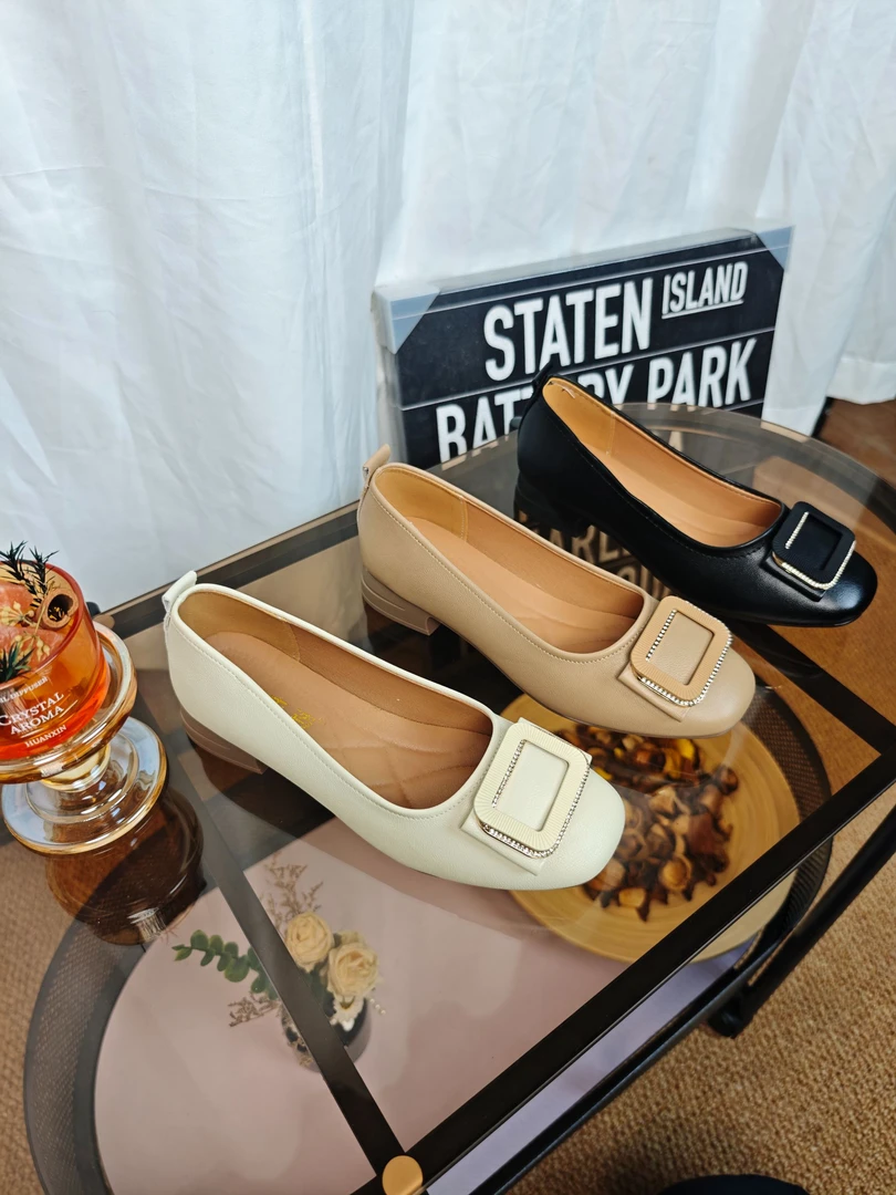 浅口单鞋平底低跟跟鞋亮片粗跟极简风时尚秋季单鞋方钻