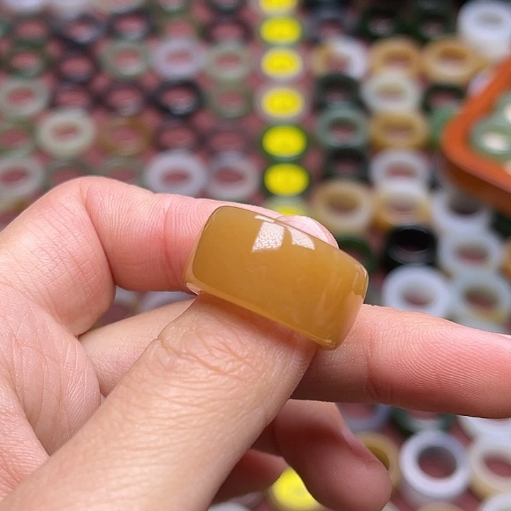 和田玉戒指未镶嵌16.9 橘糖