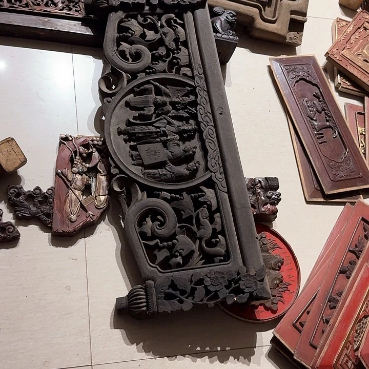 李***罗香榧木老木雕的制作方法