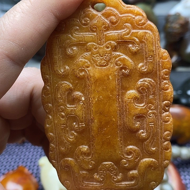未镶嵌蛇纹石玉颈饰
