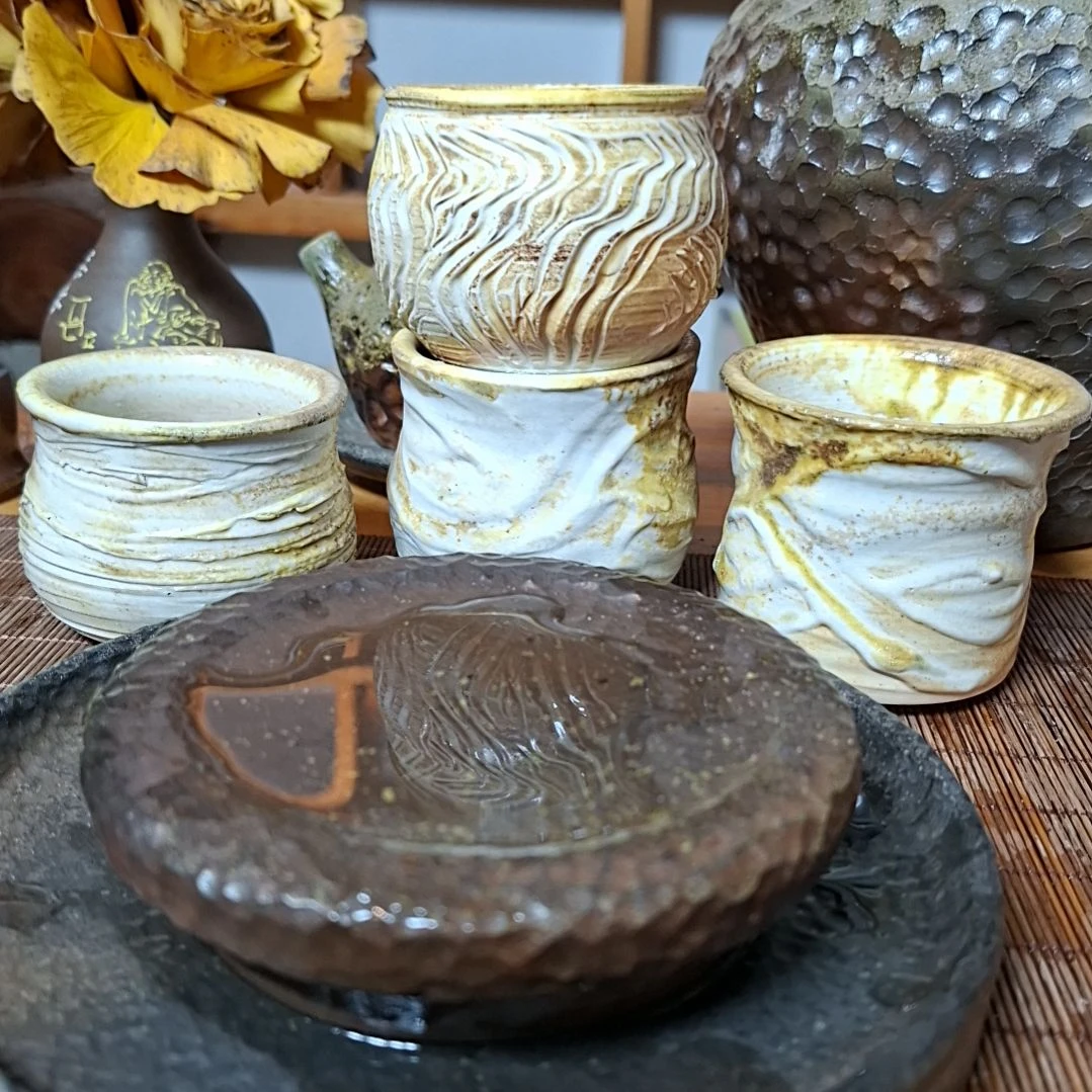 李***黑白泥纯柴3个，微瑕