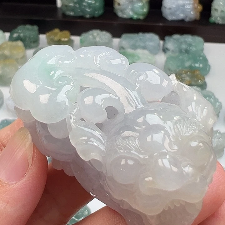 颈饰未镶嵌翡翠貔貅