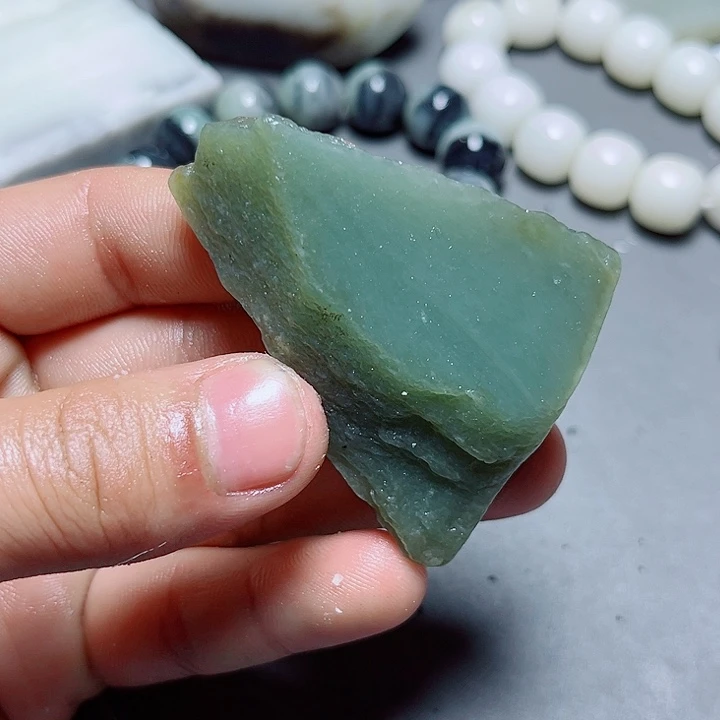 和田玉未镶嵌珠宝奇石