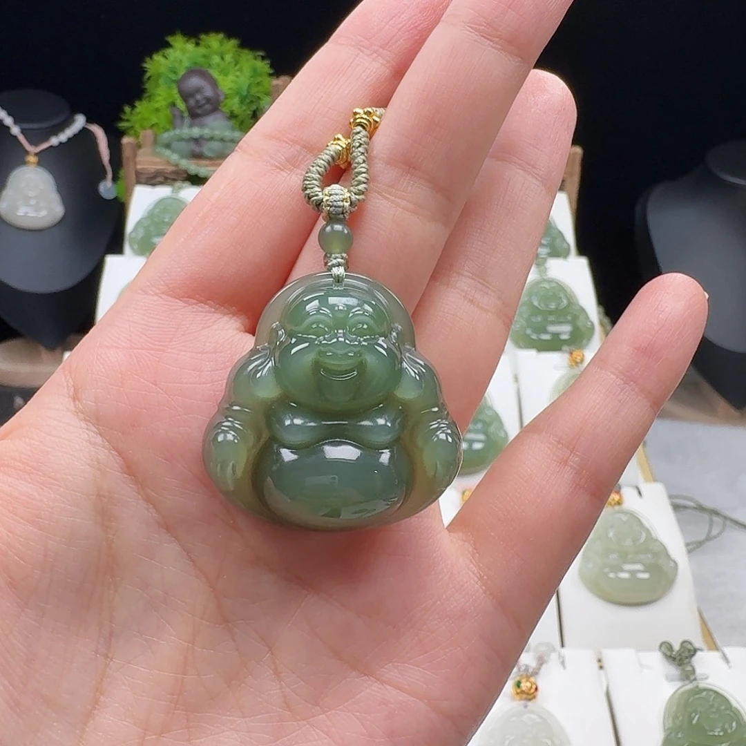 不***城和田玉未镶嵌颈饰