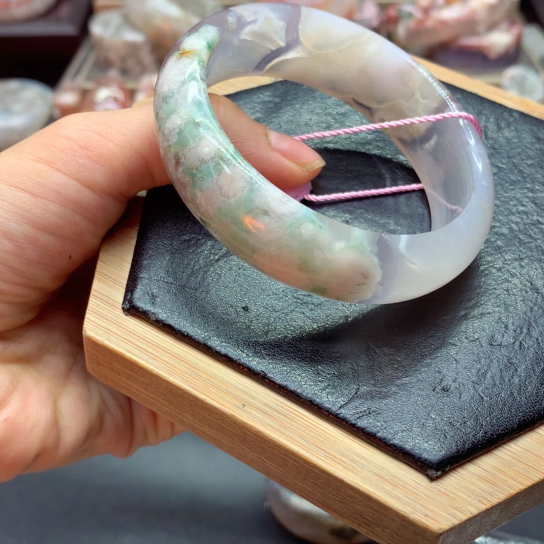 【闪购商品】玛瑙/玉髓手镯8未镶嵌冰***饮