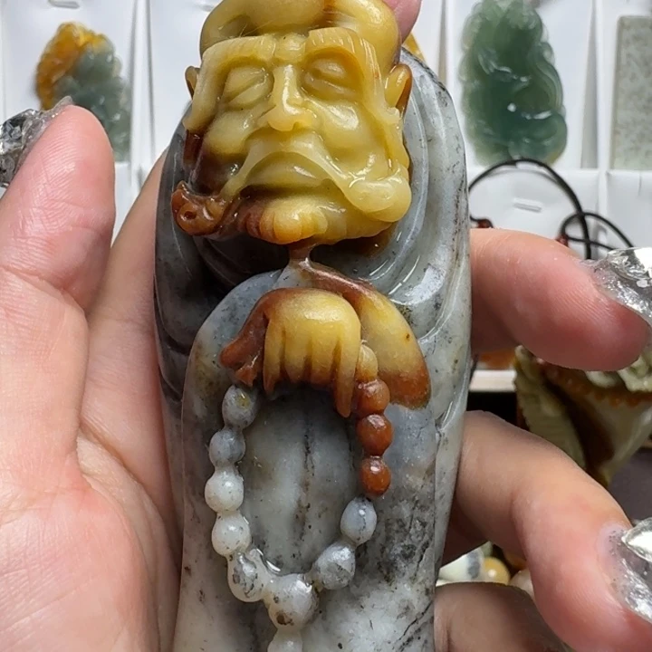 陪***站未镶嵌蛇纹石玉吊坠