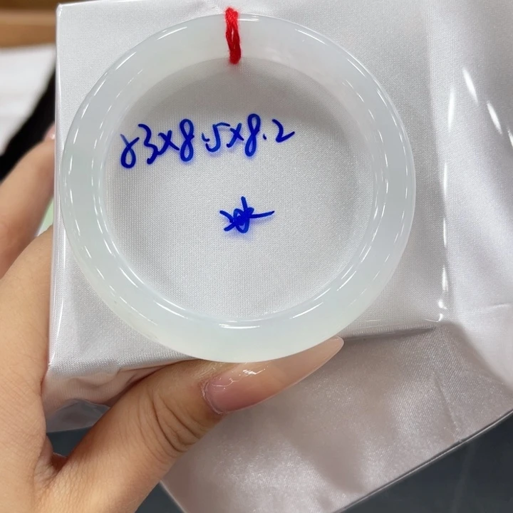 未镶嵌手镯翡翠鲤翡翠