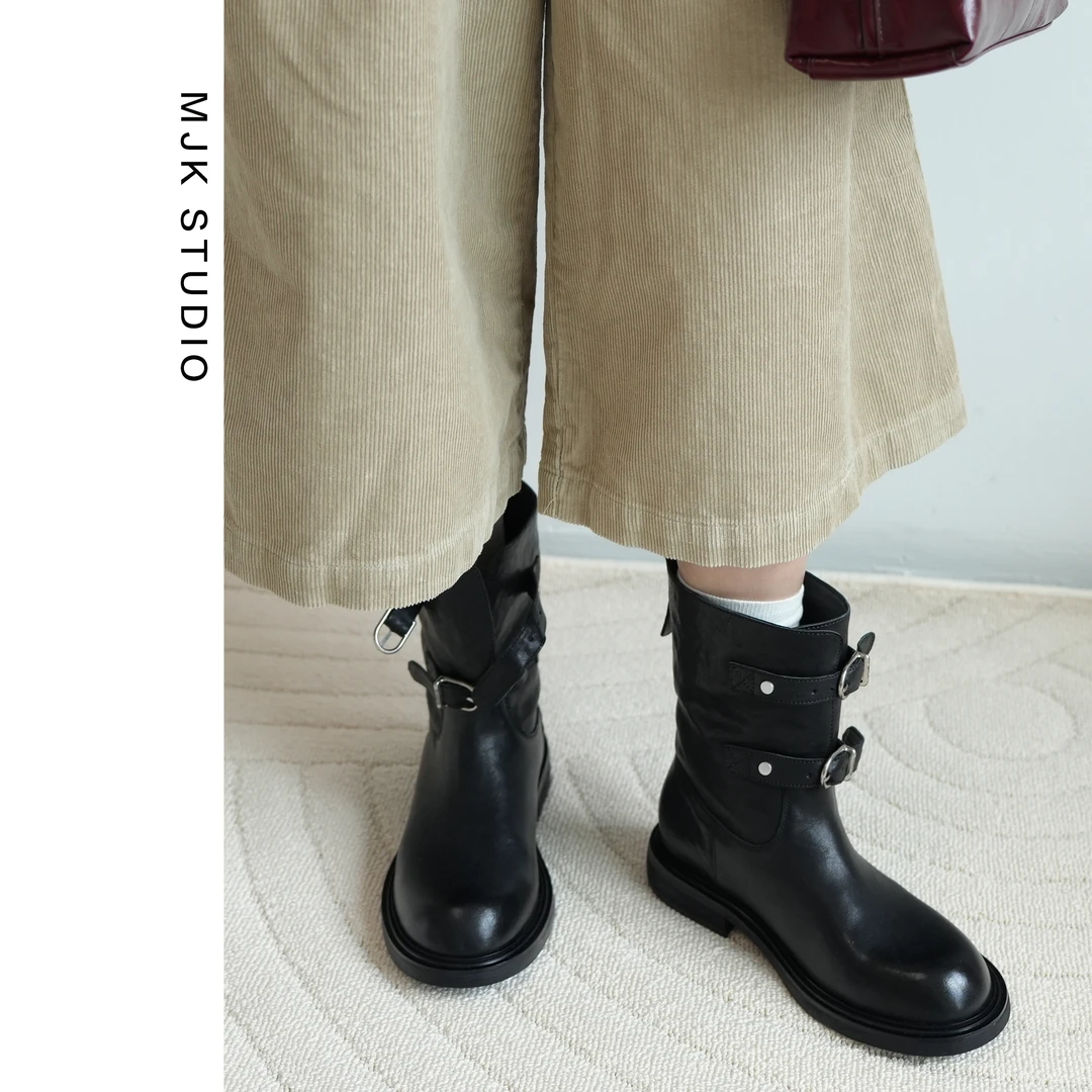 高定马皮骑士靴双扣圆头皮带扣百搭显高厚度爆款黑色机车靴短靴女