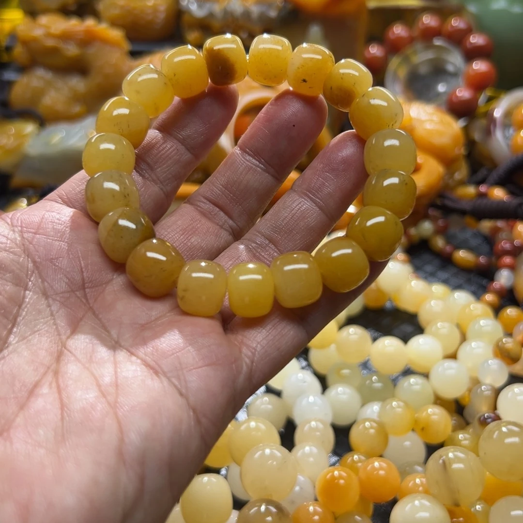 石英质玉未镶嵌颈饰