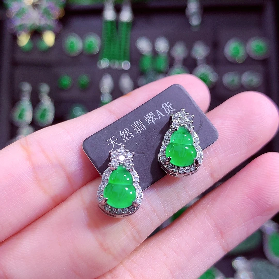 颈饰未镶嵌翡翠天然