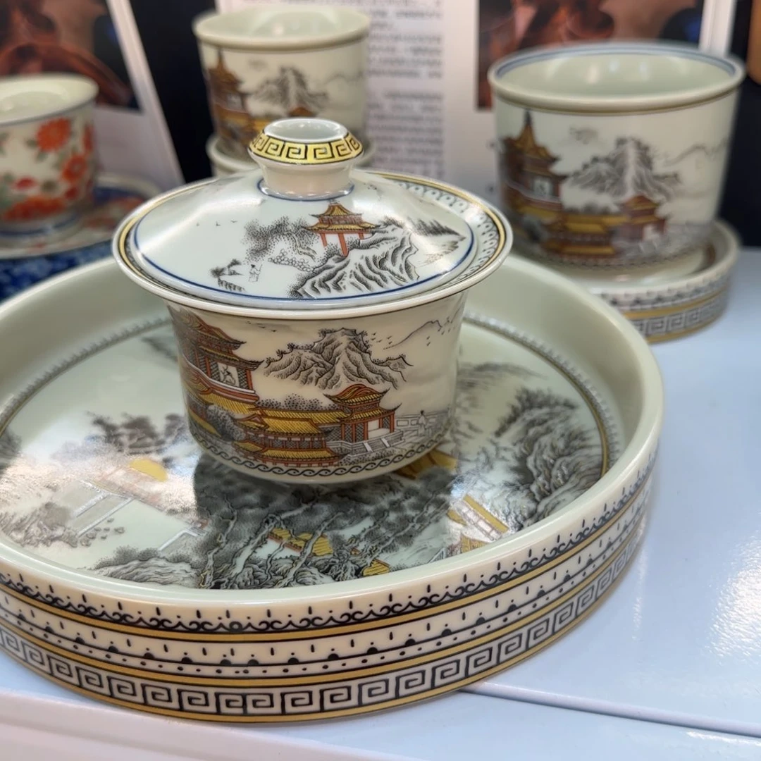 这些盖碗真好看！！！