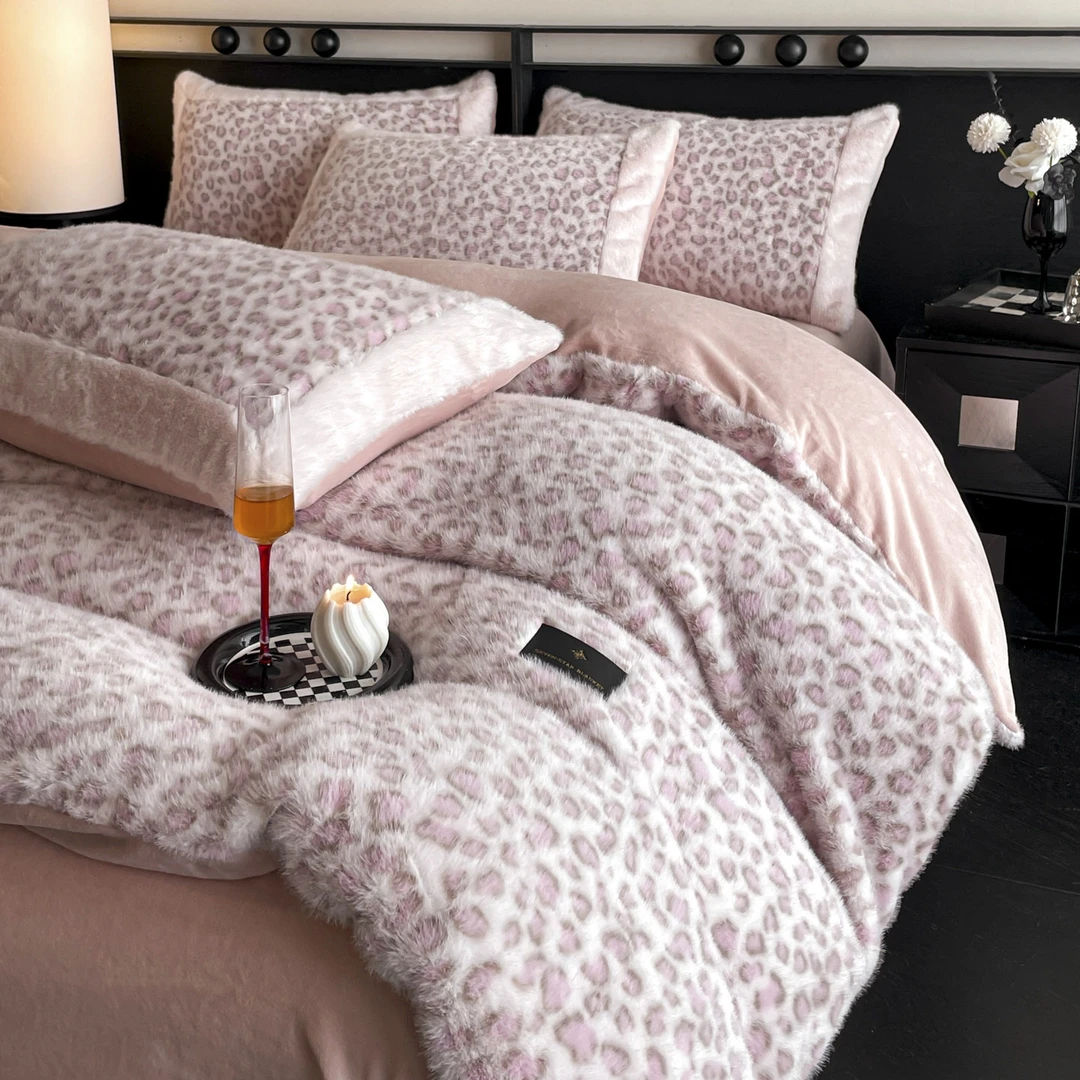 美拉德豹纹兔兔牛奶绒四件套轻奢双面被套高端冬季珊瑚绒加厚床单
