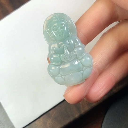 翡翠未镶嵌颈饰缅甸A货，每天下午2点开播