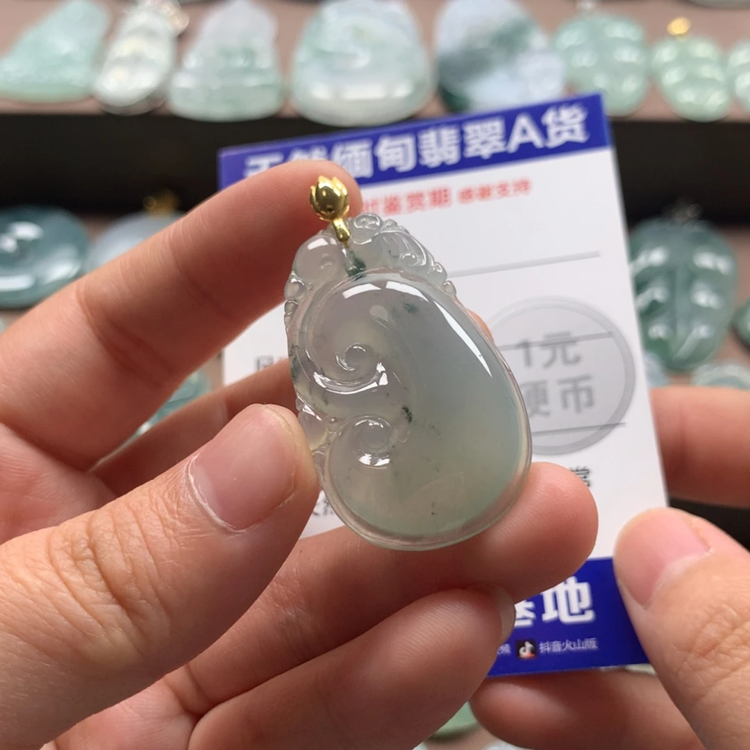 翡翠18K金镶嵌颈饰天然翡翠