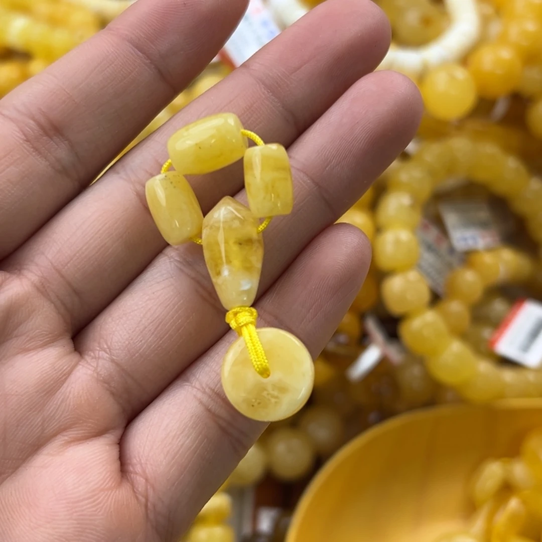 琥珀珠宝奇石未镶嵌