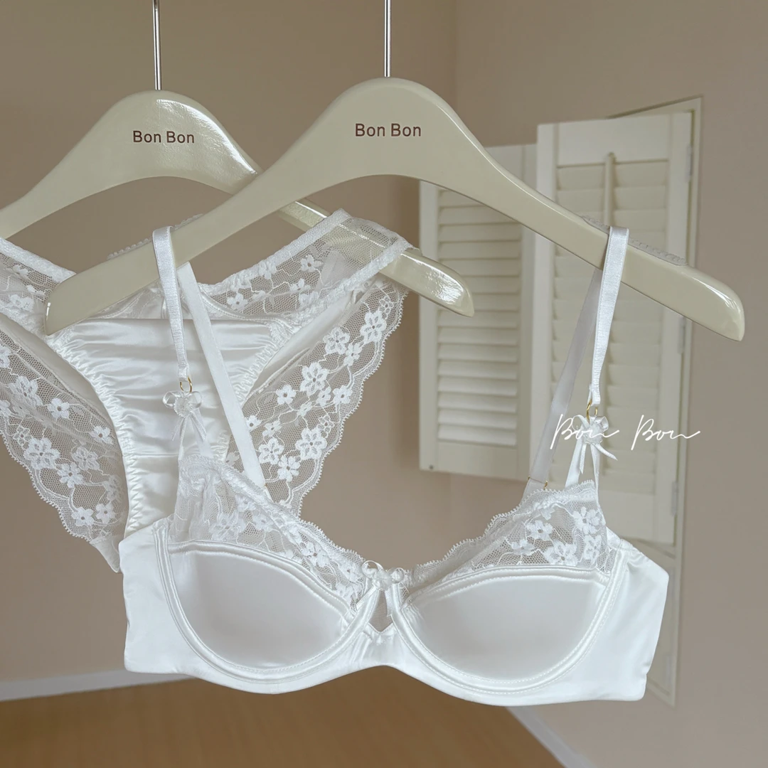 BonBon~法式光面性感内衣女士夏季薄款蕾丝半杯文胸大胸显小聚拢