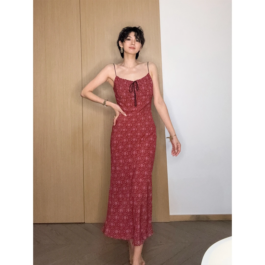 Daily romance25夏微醺车厘子撞色抽绳斜裁桑蚕丝吊带短裙/长裙