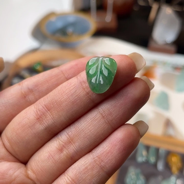 未镶嵌定制翡翠裸石