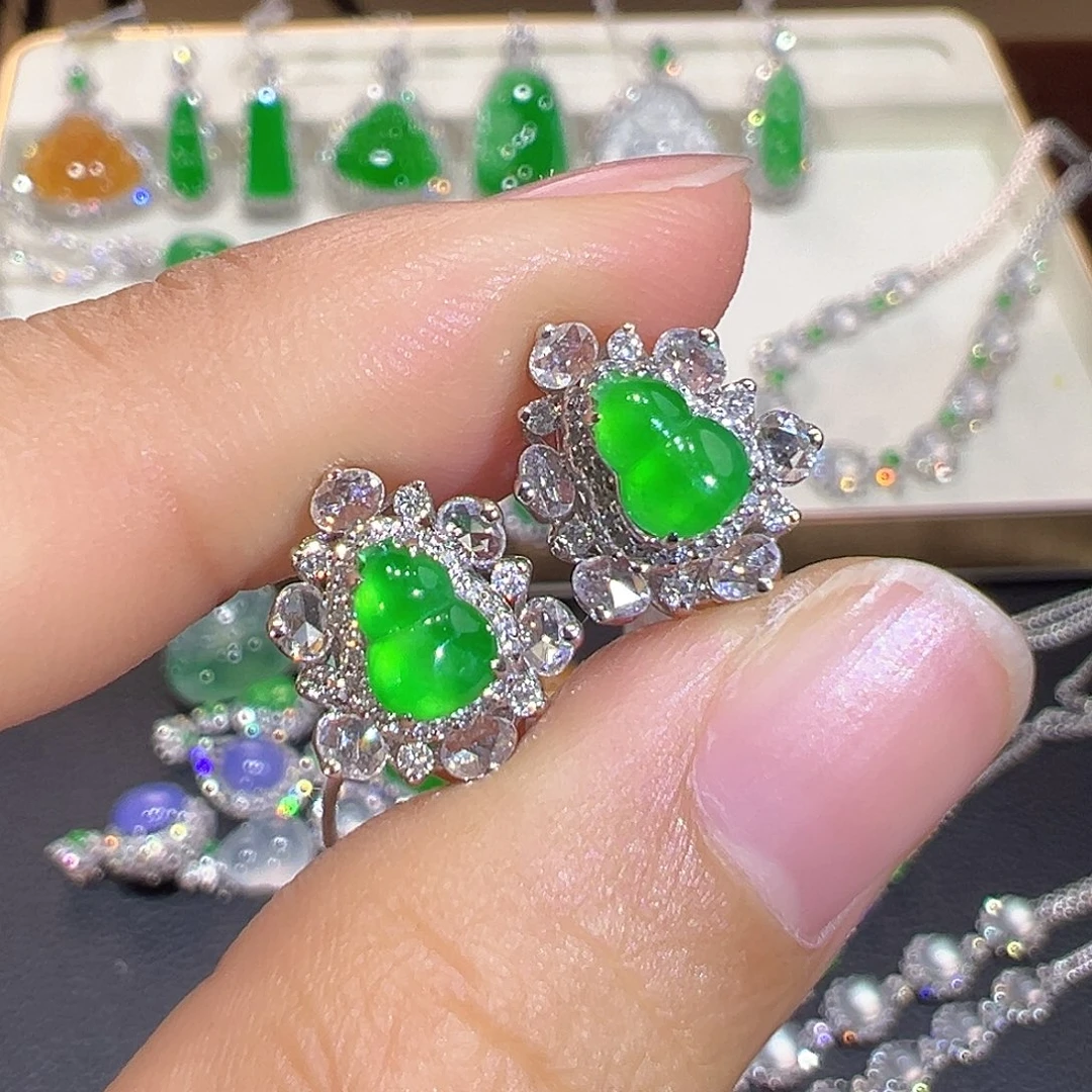 翡翠18K金镶嵌耳饰