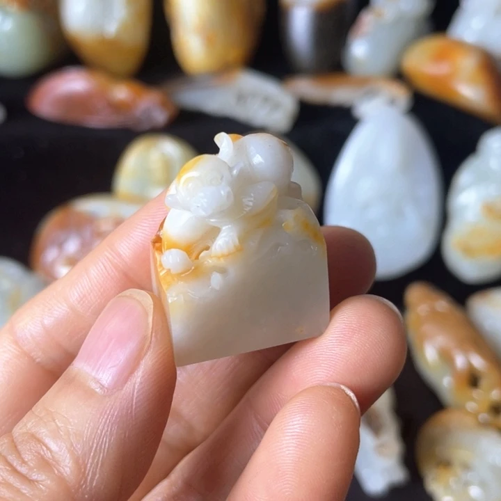 和田玉未镶嵌颈饰风**韵