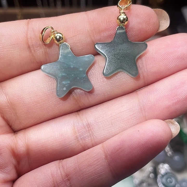 翡翠14K金镶嵌颈饰