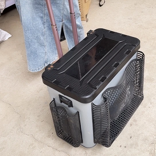 瑕疵带轮子鱼护桶