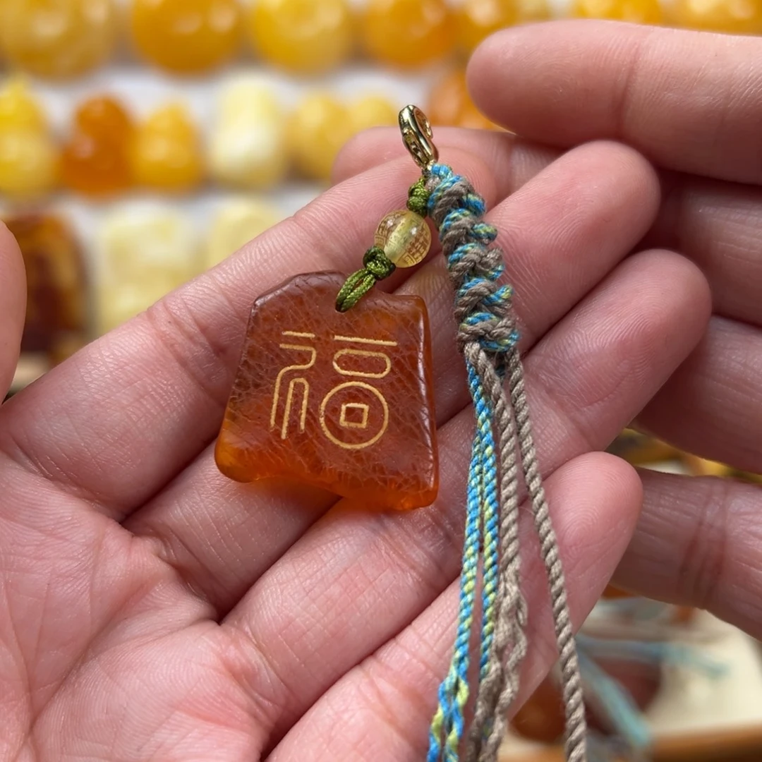 蜜蜡未镶嵌颈饰蜜蜡