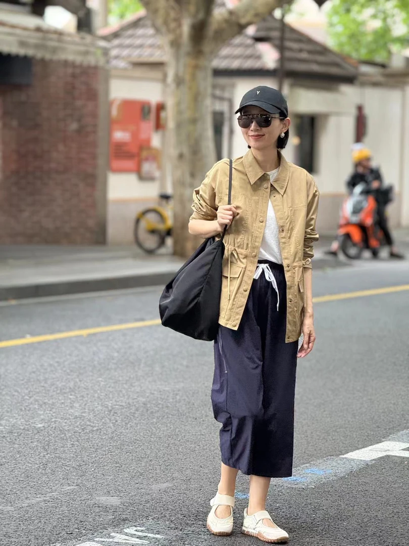 收腰款风衣外套25SS266