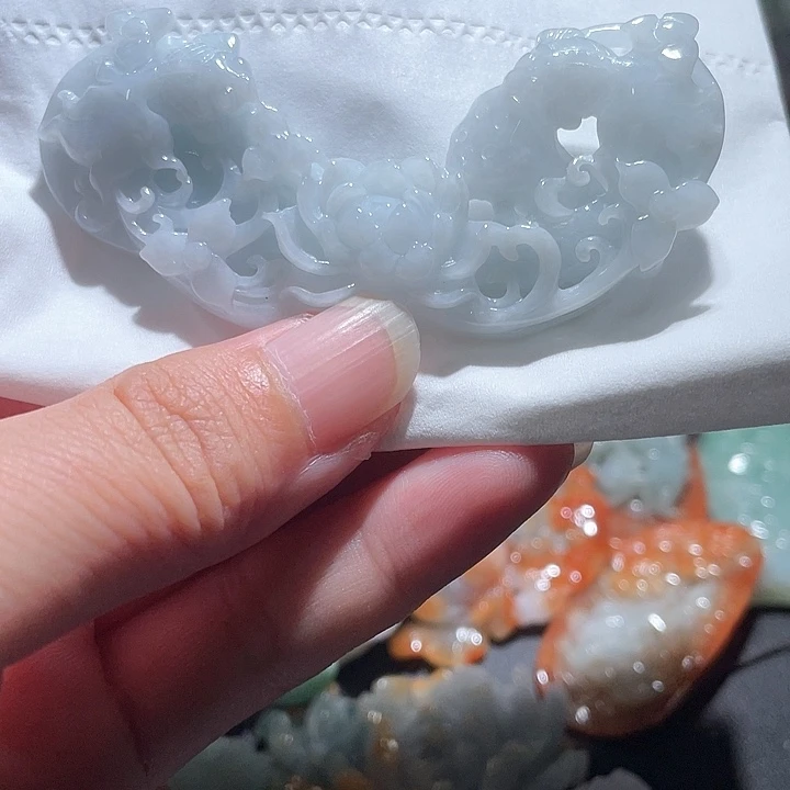 颈饰未镶嵌翡翠天
