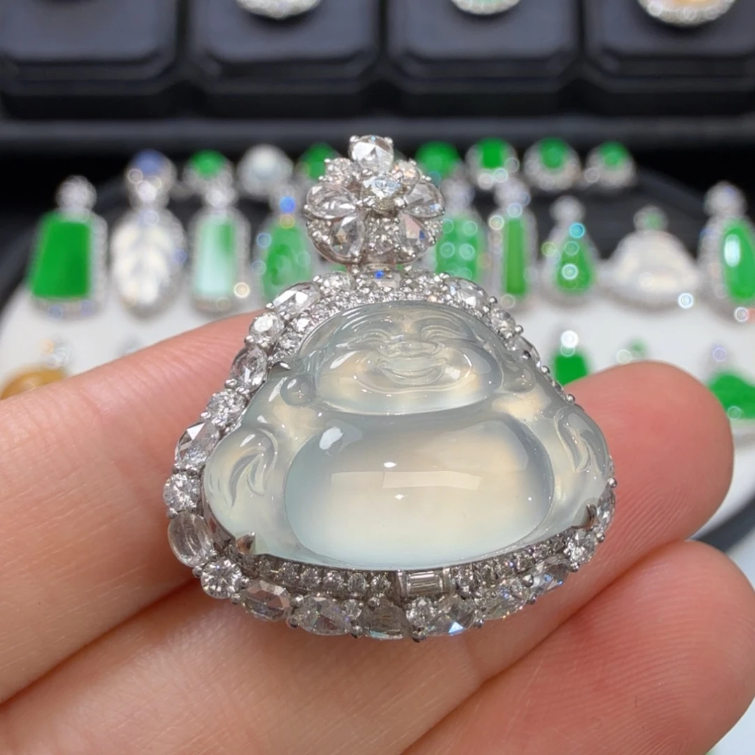 翡翠18K金镶嵌颈饰收到货48小时鉴赏期