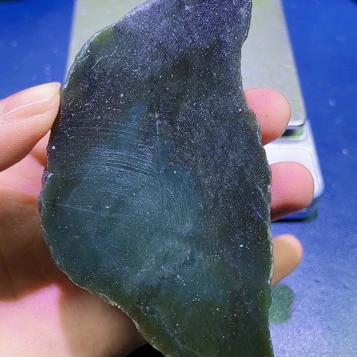 未镶嵌和田玉（糖玉）珠宝半成品