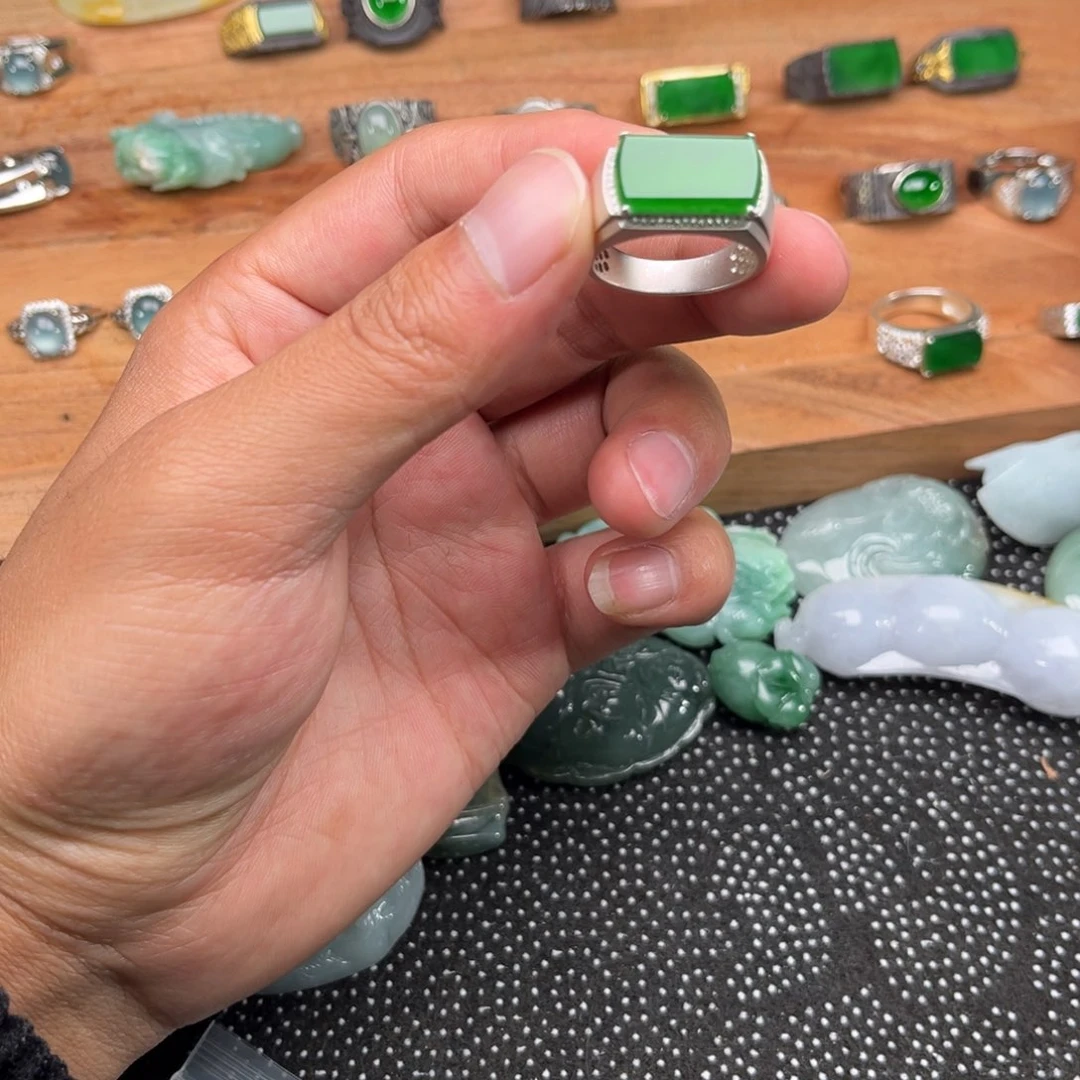 星***️翡翠银S925镶嵌戒指