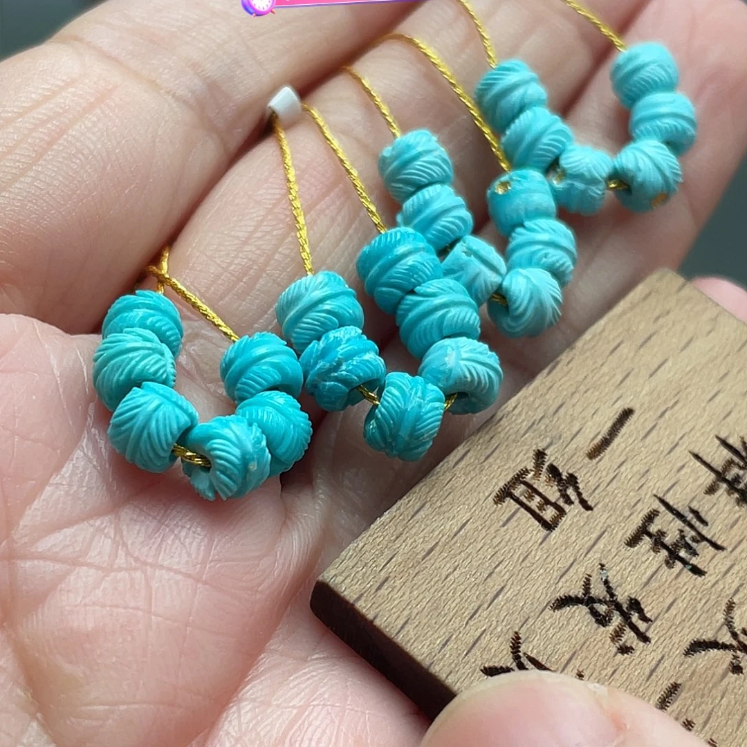 绿松石未镶嵌颈饰