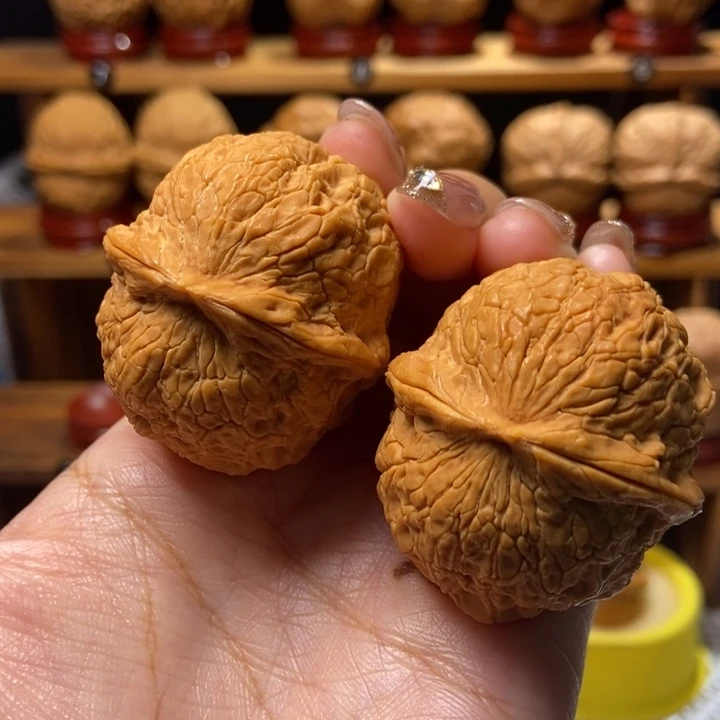 番***糖吊坠文玩核桃金丝98