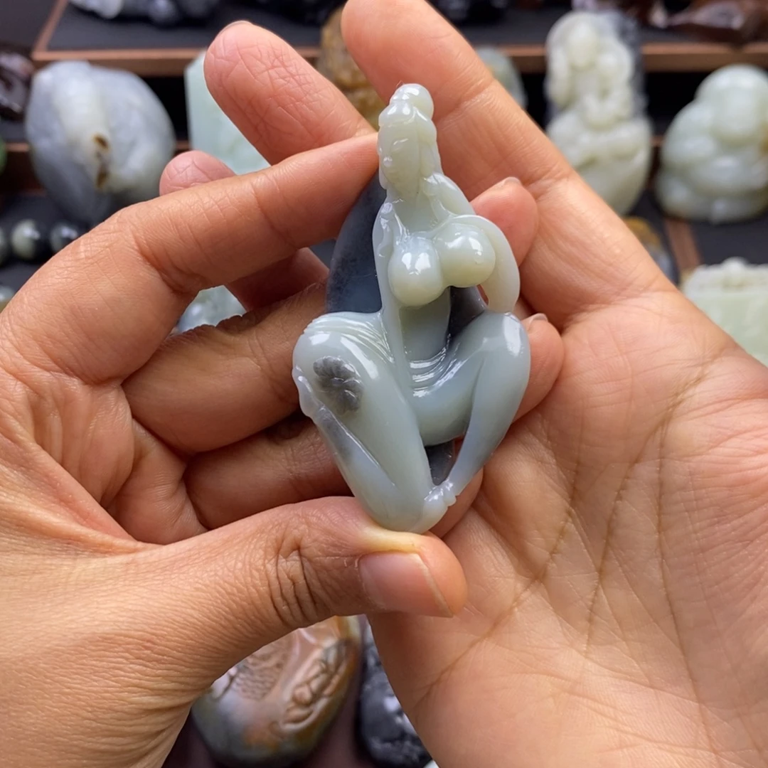 和田玉未镶嵌挂件