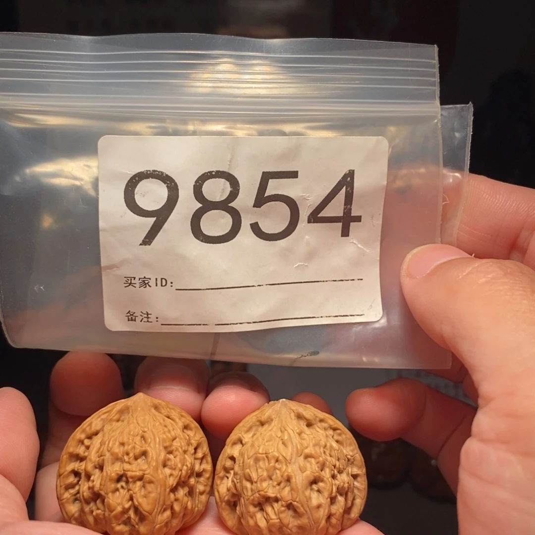 文玩核桃把件不***了文玩核桃把件