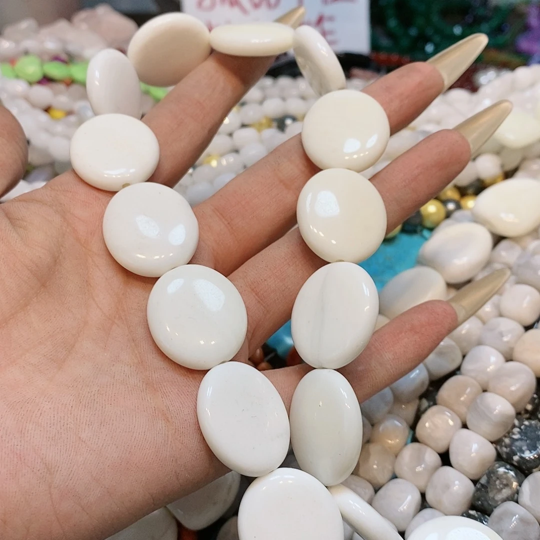 散珠玛瑙/玉髓天然石一条