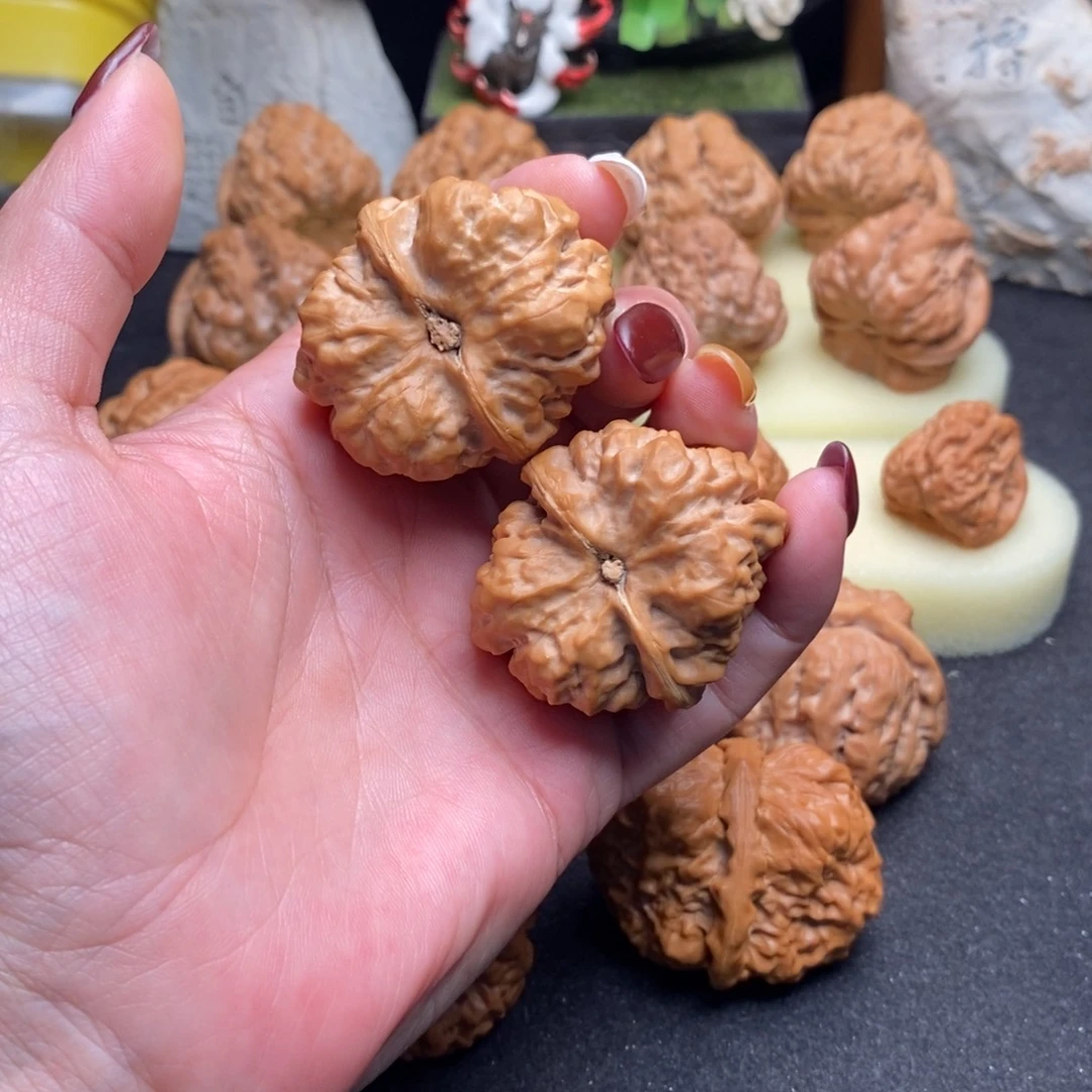风***年把件文玩核桃蛤蟆头37尺寸